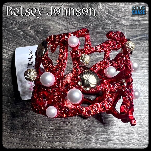NWT Betsey Johnson Coral Hinge Bracelet Red Pearl Seashell Crystal Beach Sea - Picture 9 of 12